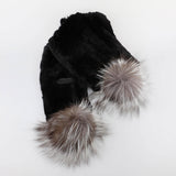 Rexal Knitted Scarf w/ Fur Pompom
