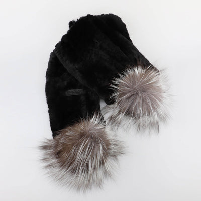 Rexal Knitted Scarf w/ Fur Pompom